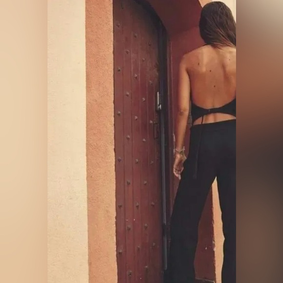Zara NWOT Open Back Halter Vest Waistcoat Top Black Size M V-Neck Tie Back - Picture 3 of 10